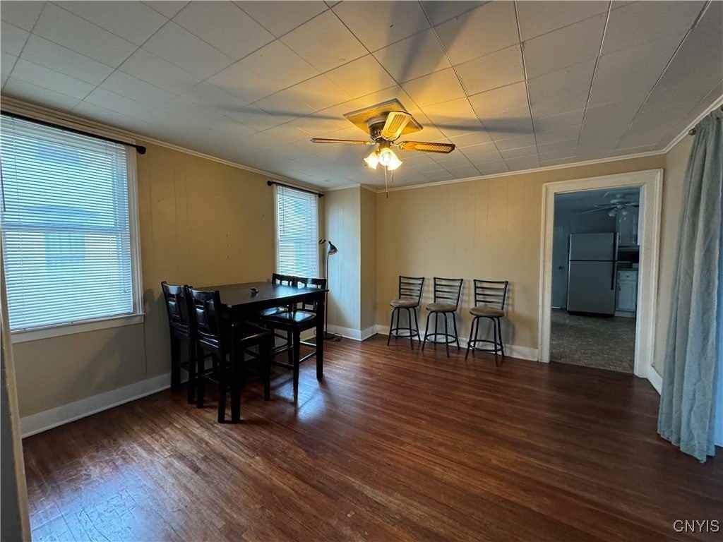 152 E 4th St - Photo 5 of 24