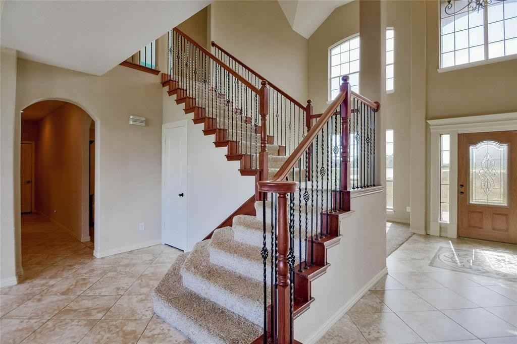 1802 Yucatan Drive - Photo 3 of 40