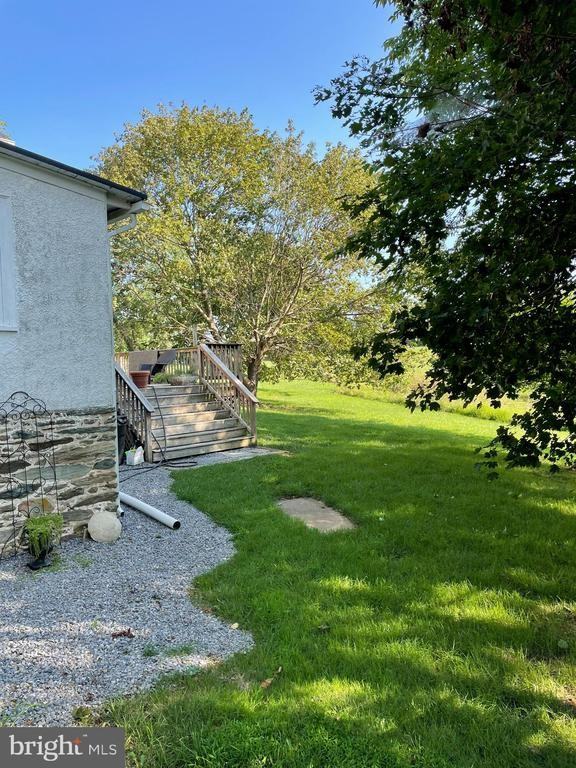 18373 Lickey Mill Rd - Photo 3 of 50