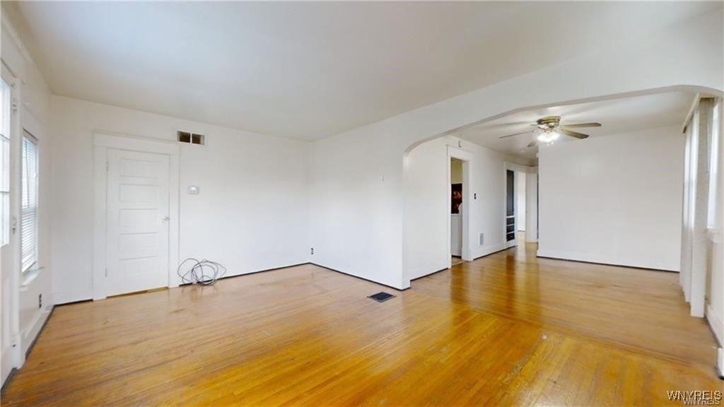 82 Hazelwood Ave - Photo 5 of 17