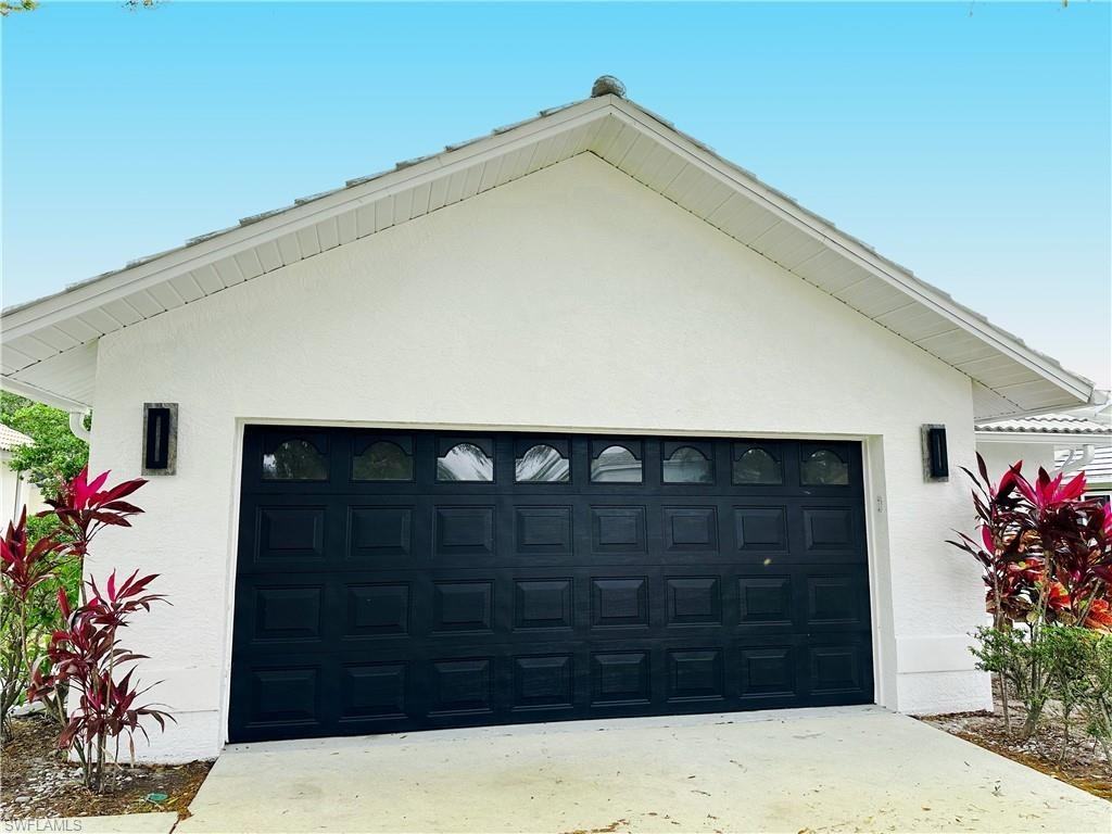 11025 Longshore Way W - Photo 3 of 28