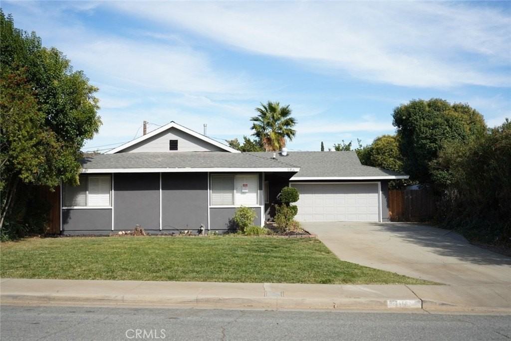 1116 Thompson Avenue - Photo 2 of 33