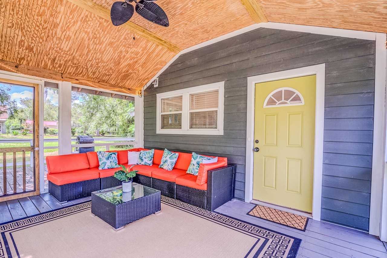 728 Riverland Dr - Photo 2 of 29