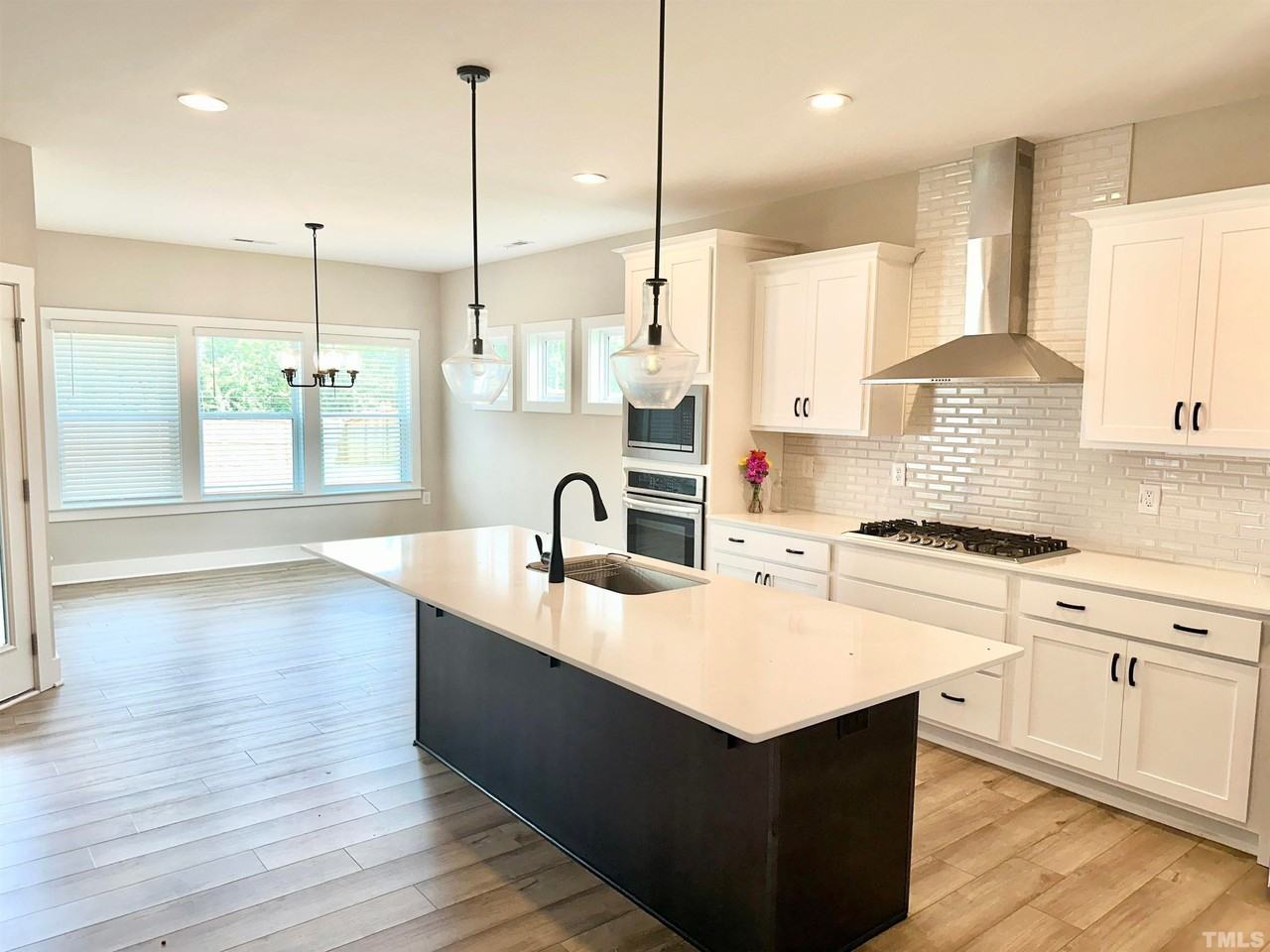 1120 Leatherstone Ln - Photo 6 of 28