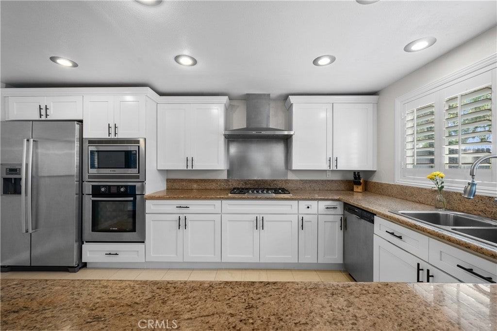 10851 Brookfield Rd - Photo 6 of 7