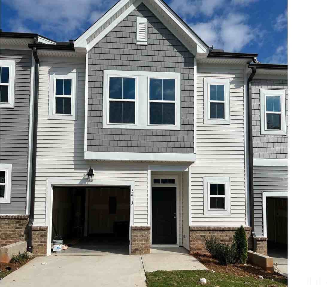 816 Oak Center Dr - Photo 2 of 3