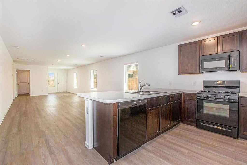 26911 Wilderye Cove Ln - Photo 3 of 14