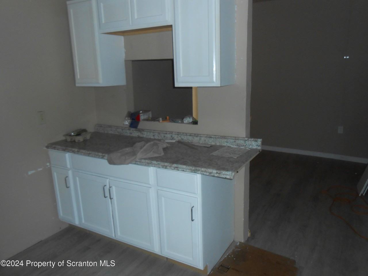 528 N Main Ave - Photo 7 of 20