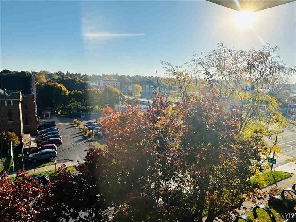 201 W 2nd St - Photo 7 of 18