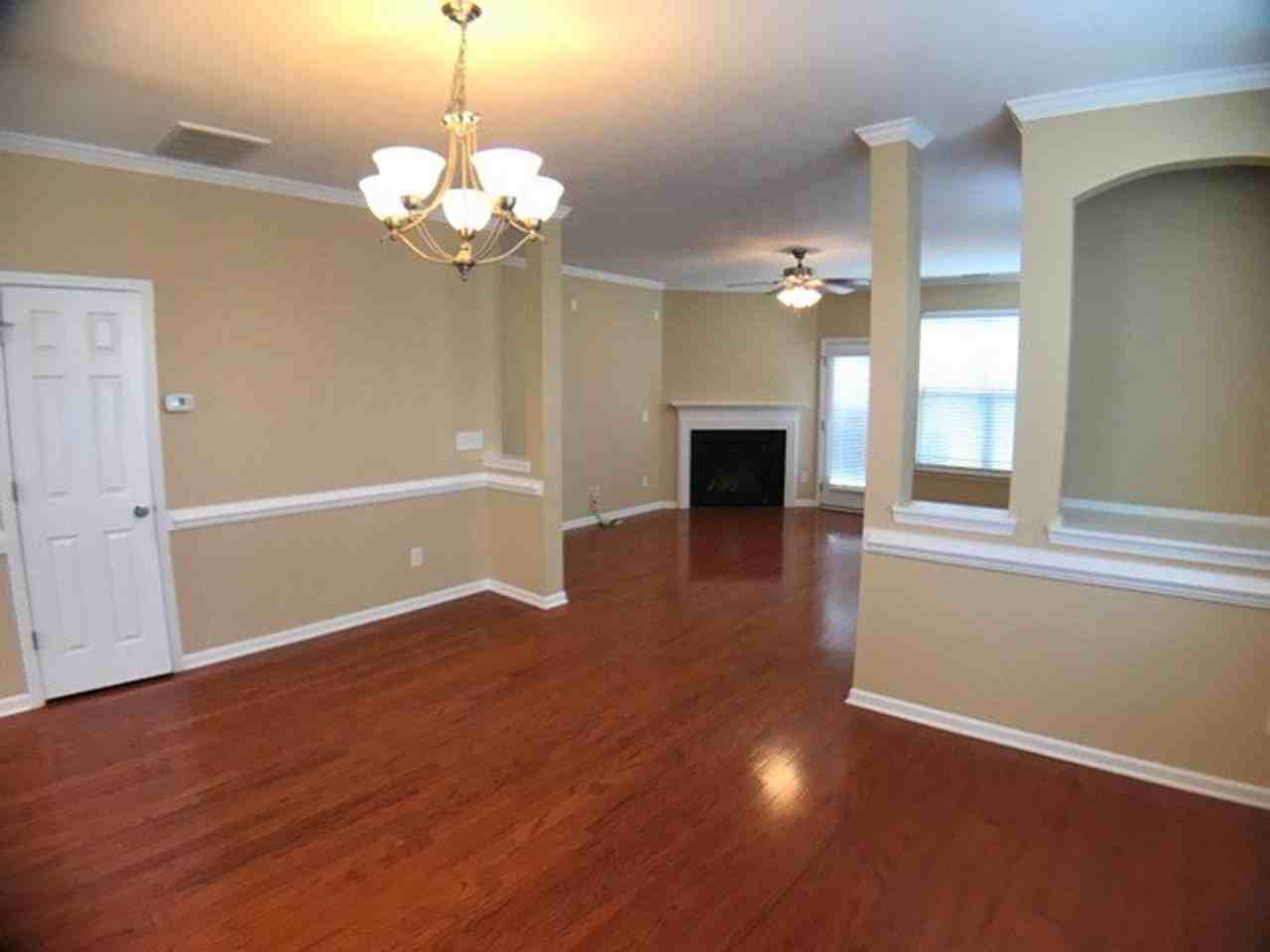 2802 Corbett Grove Dr - Photo 4 of 28