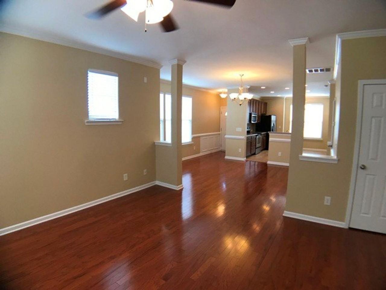 2802 Corbett Grove Dr - Photo 7 of 28