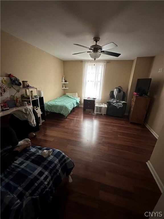 447 E Washington St - Photo 5 of 13