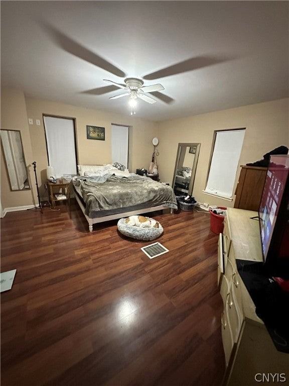 447 E Washington St - Photo 6 of 13