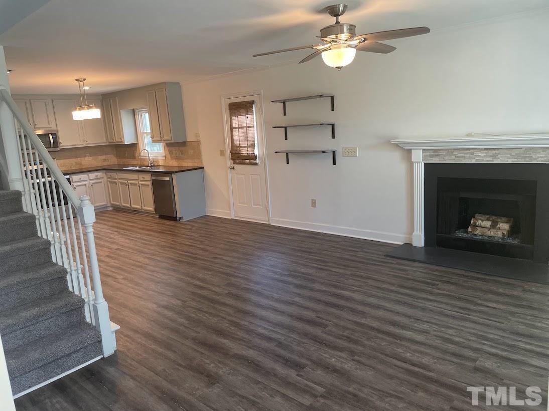 205 W Elm Ave - Photo 6 of 8