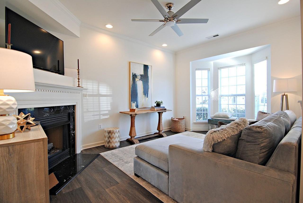 10721 Pendragon Pl - Photo 3 of 25