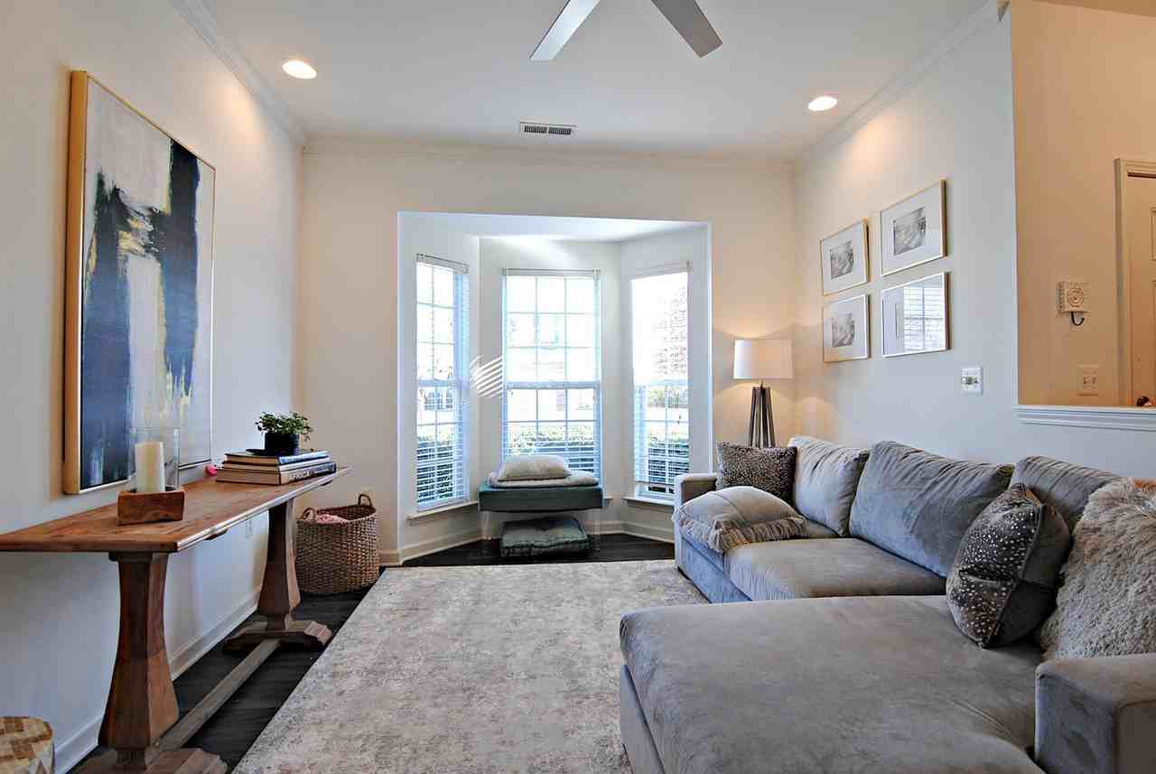 10721 Pendragon Pl - Photo 4 of 25