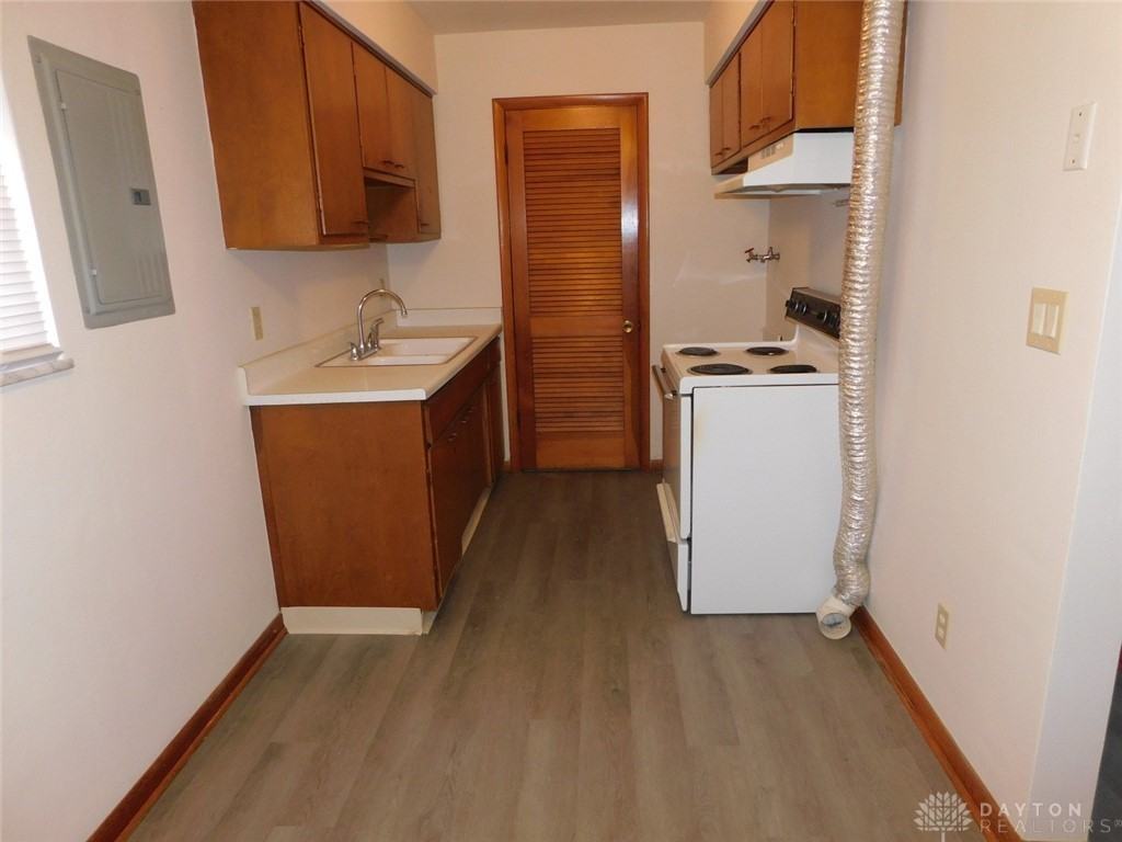 1431 Rosemont Blvd ##D - Photo 6 of 10