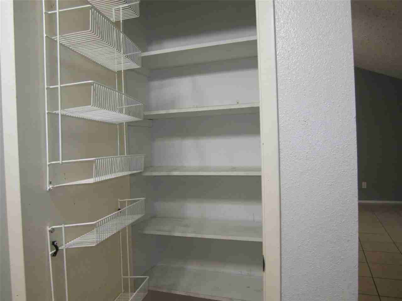 3607 Fiddlers Green Dr - Photo 7 of 14