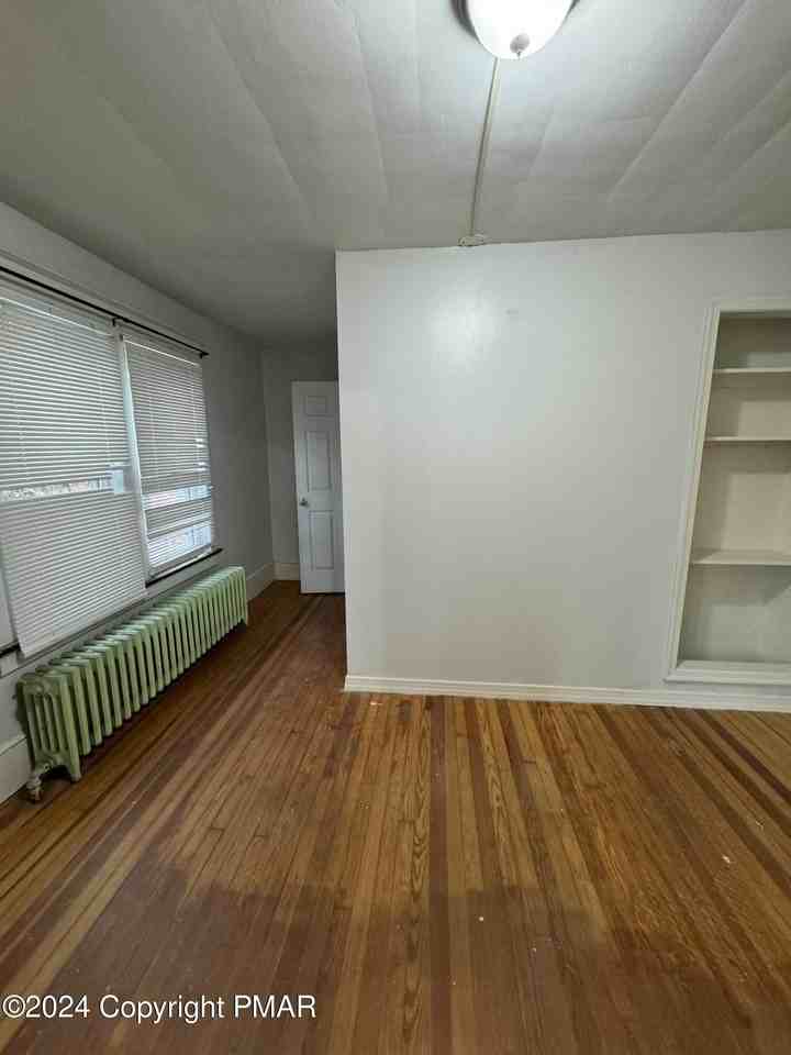 179 Prospect St - Photo 6 of 14