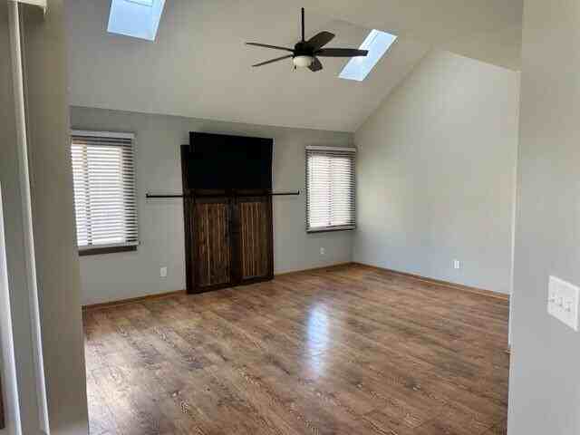 9431 68th St - Photo 4 of 19