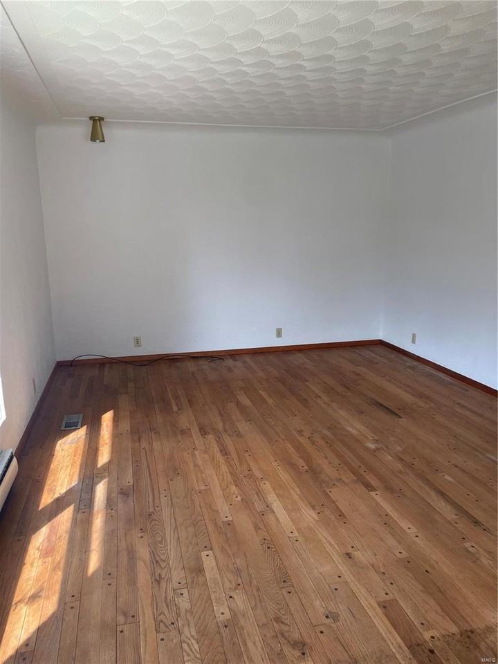 2805 Francis Dr - Photo 2 of 8