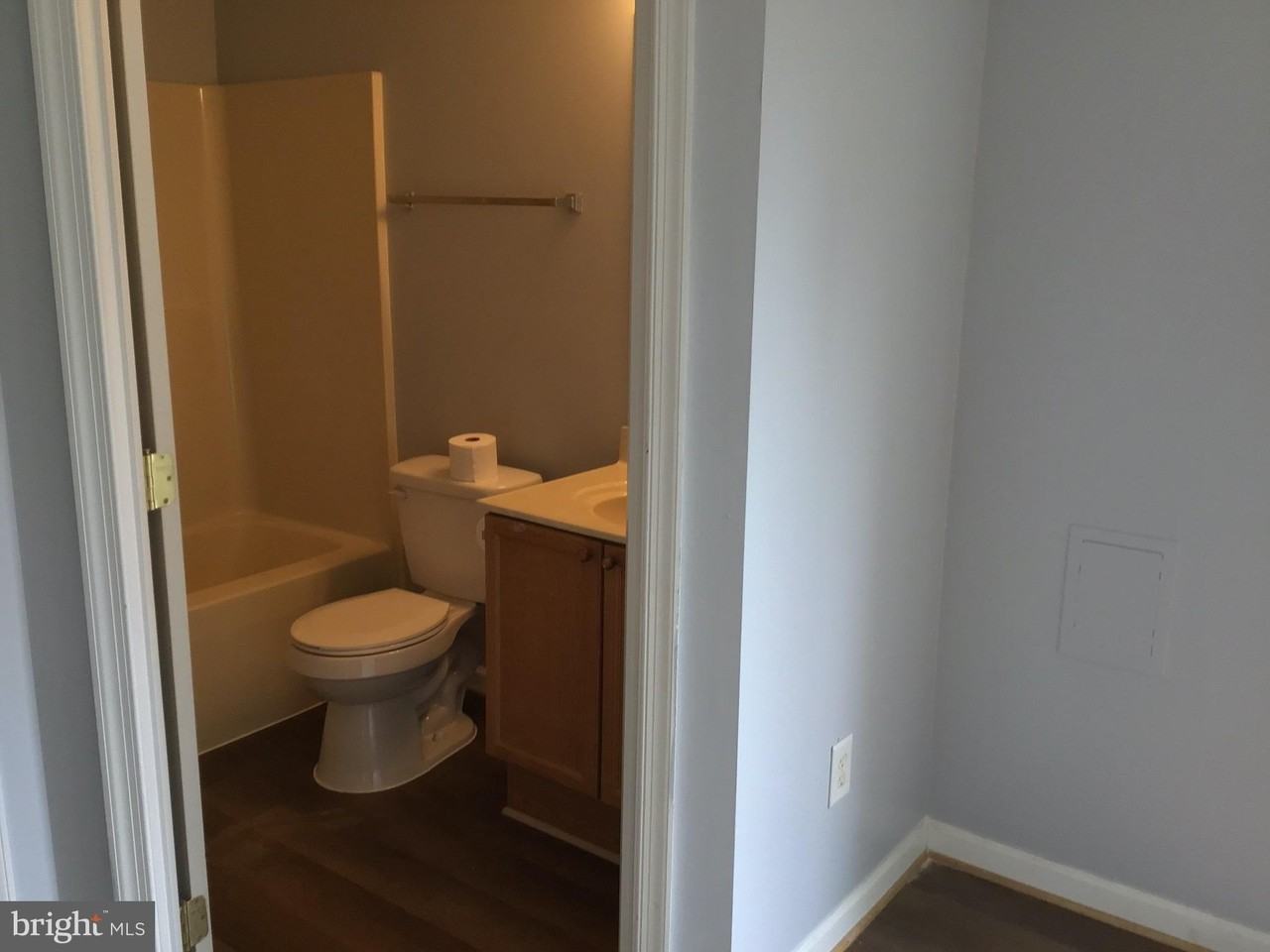 103 Raphael Ct - Photo 3 of 18