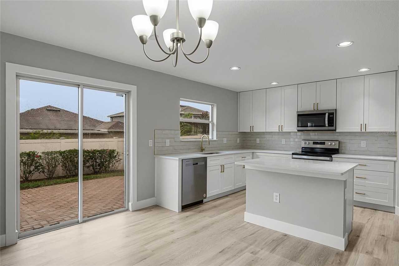 13550 Laranja Street - Photo 5 of 32