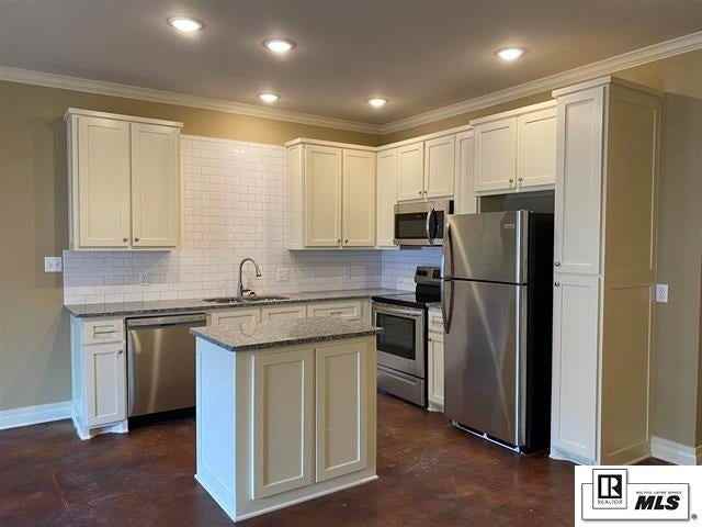 120 Perris Place Drive - Photo 4 of 15