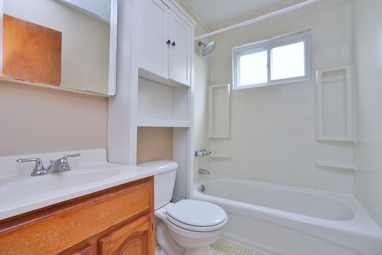 69 Dawson Ct - Photo 2 of 9