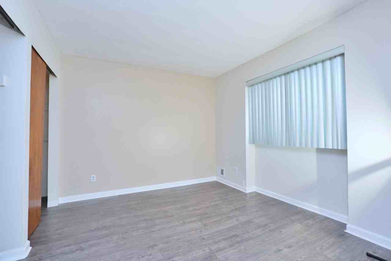 69 Dawson Ct - Photo 3 of 9