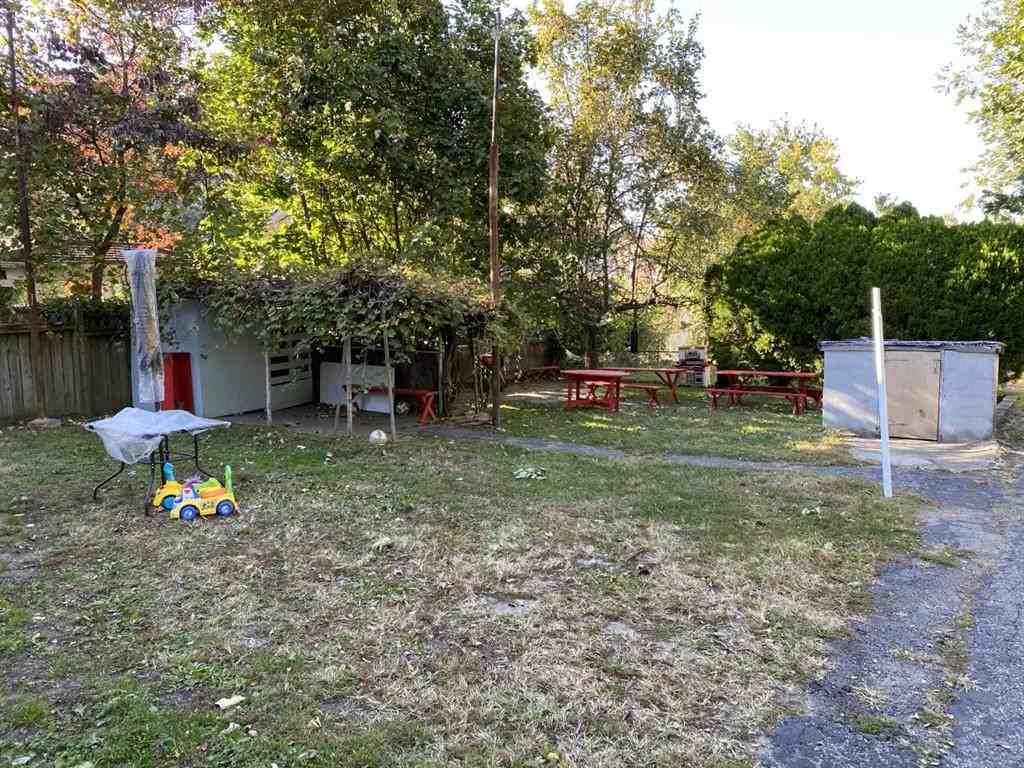 95 Washington Ave - Photo 2 of 9