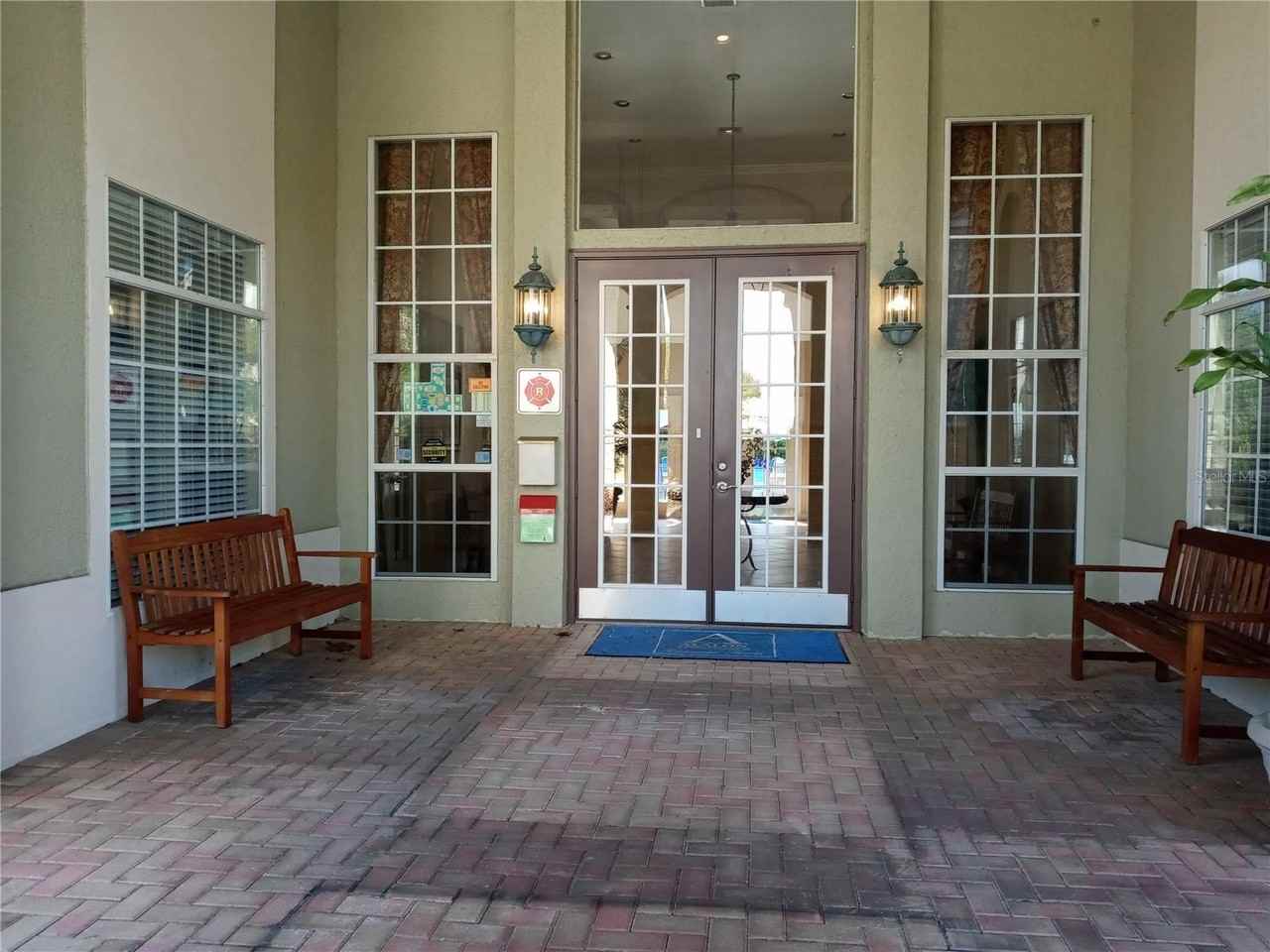 1232 S Missouri Ave - Photo 2 of 50