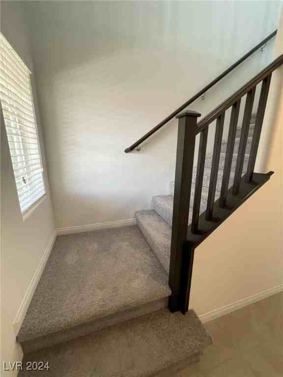 678 Vetiver Ln - Photo 4 of 30