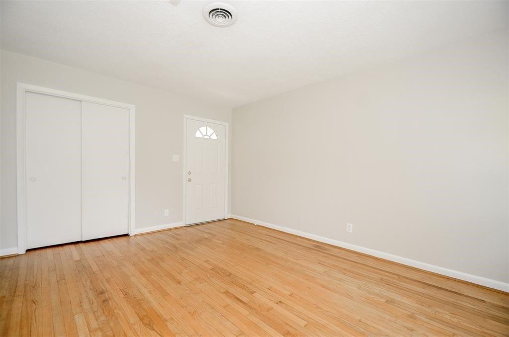 4410 Spellman Rd - Photo 2 of 31