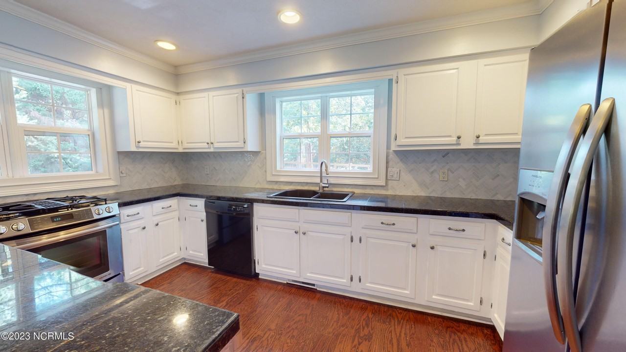 115 Merion Cir - Photo 5 of 21