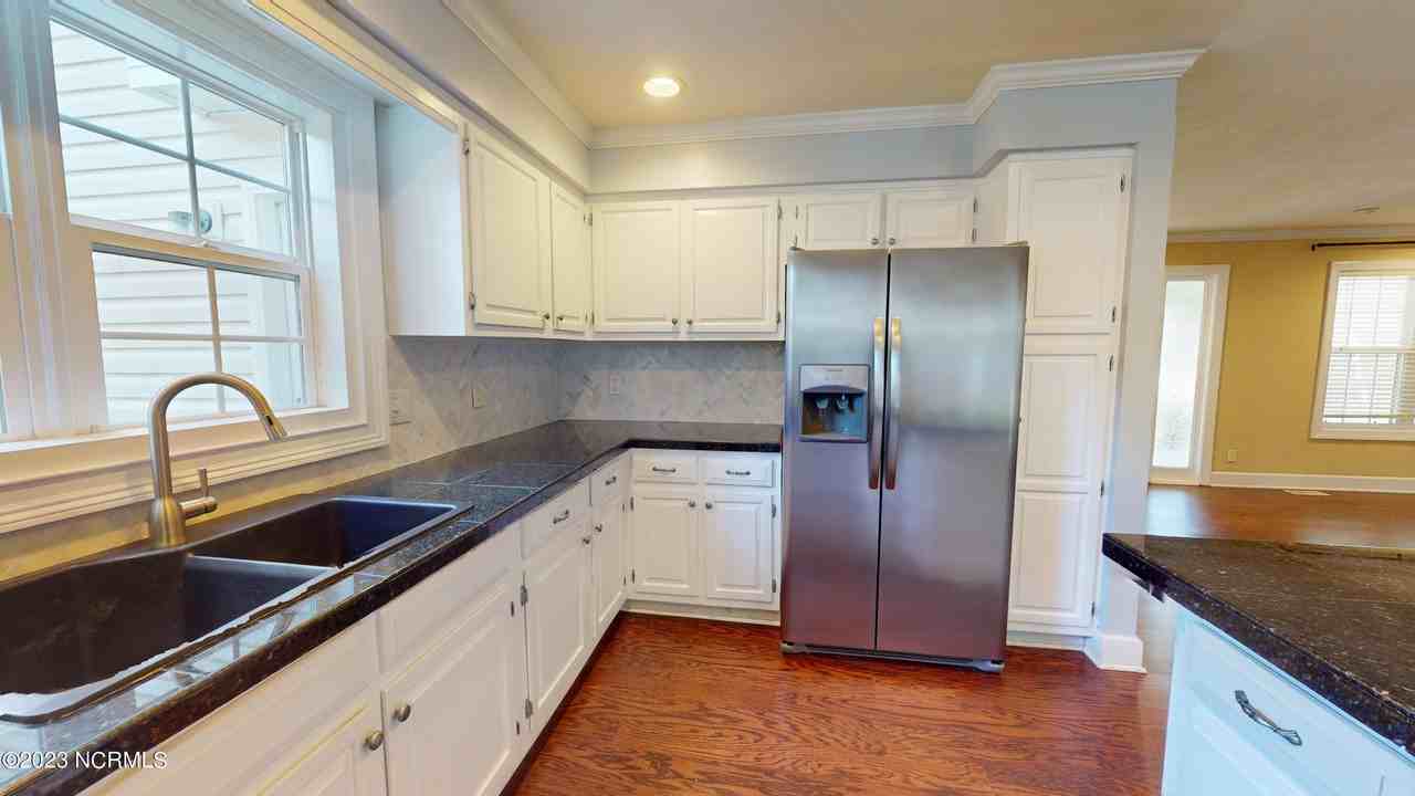115 Merion Cir - Photo 6 of 21