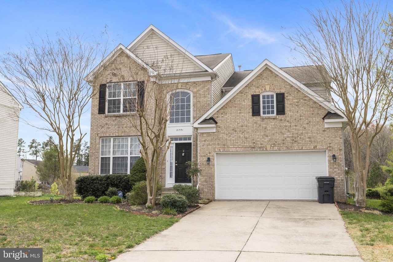 21551 Port Ct - Photo 2 of 47