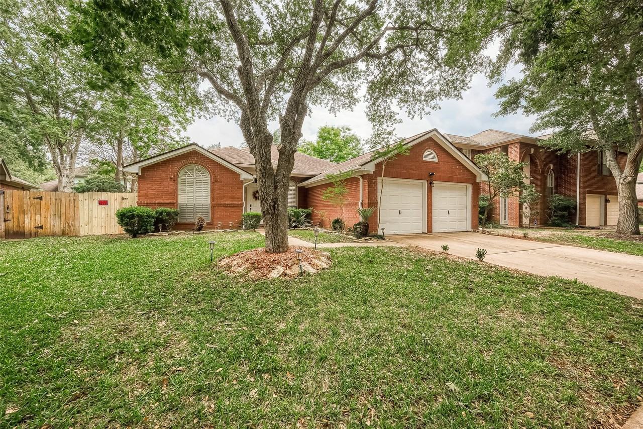 207 Rolling Plains Dr - Photo 3 of 48