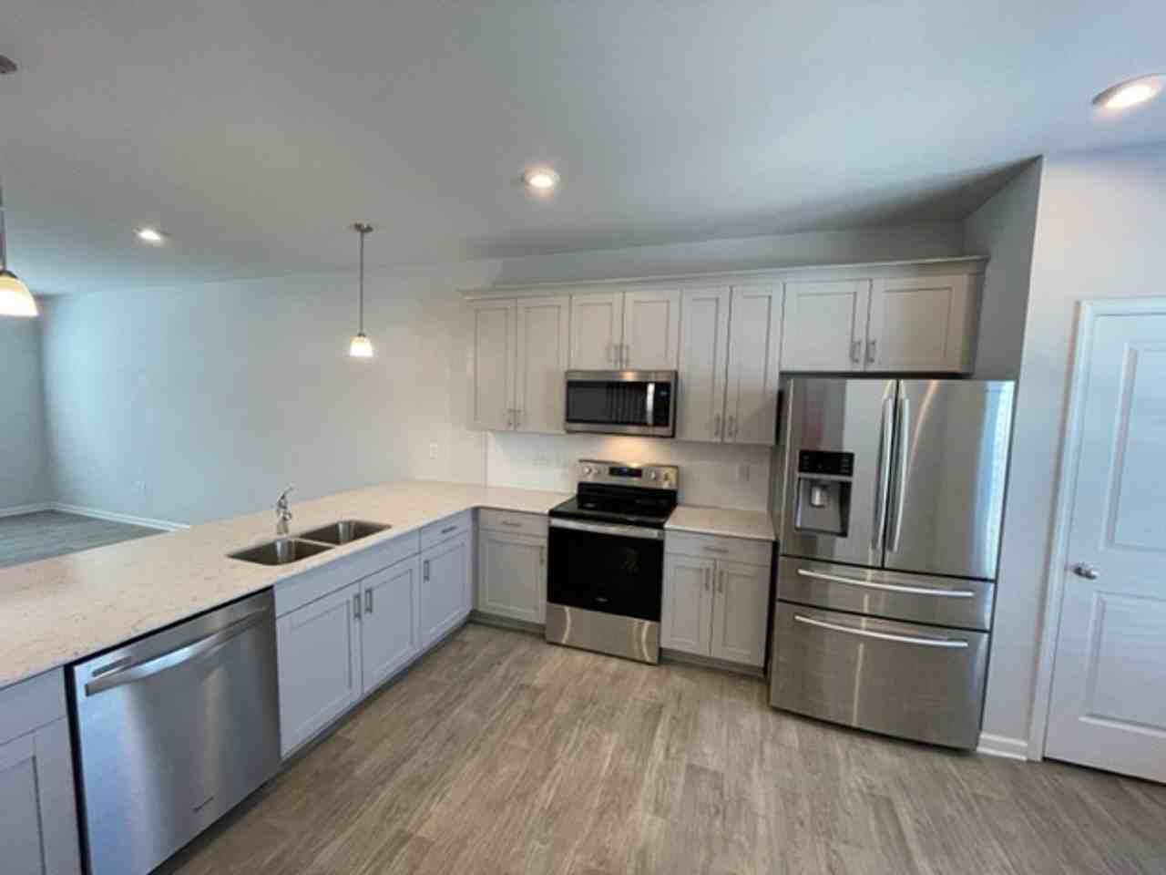 1107 Cameron Way - Photo 5 of 22