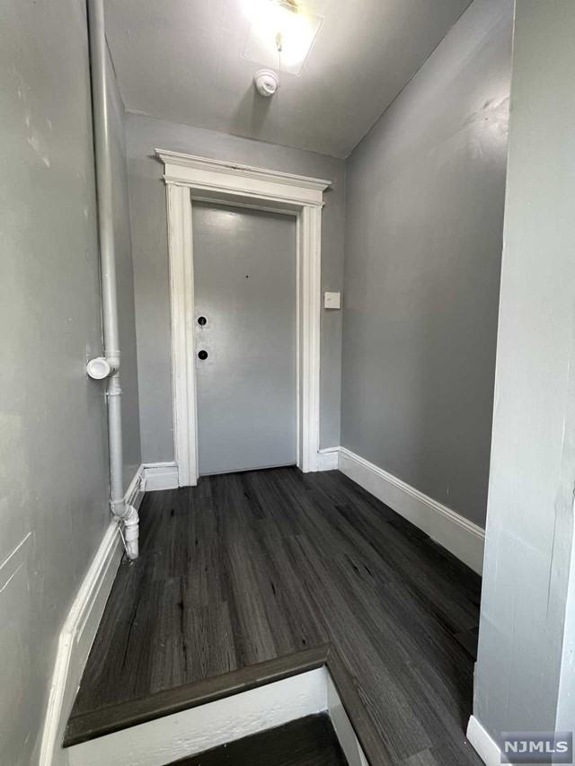 299 Maple St - Photo 2 of 21