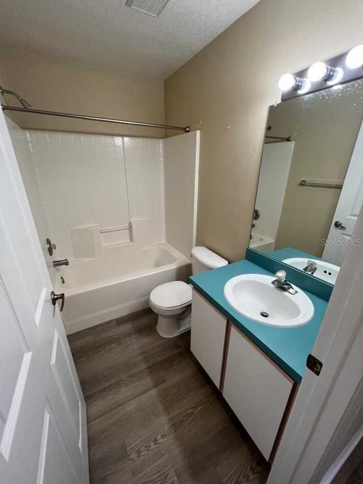 461 Lockbreeze Dr - Photo 5 of 15