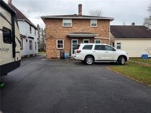 333 1/2 Garfield Ave - Photo 2 of 50