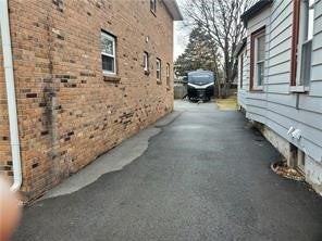 333 1/2 Garfield Ave - Photo 5 of 50