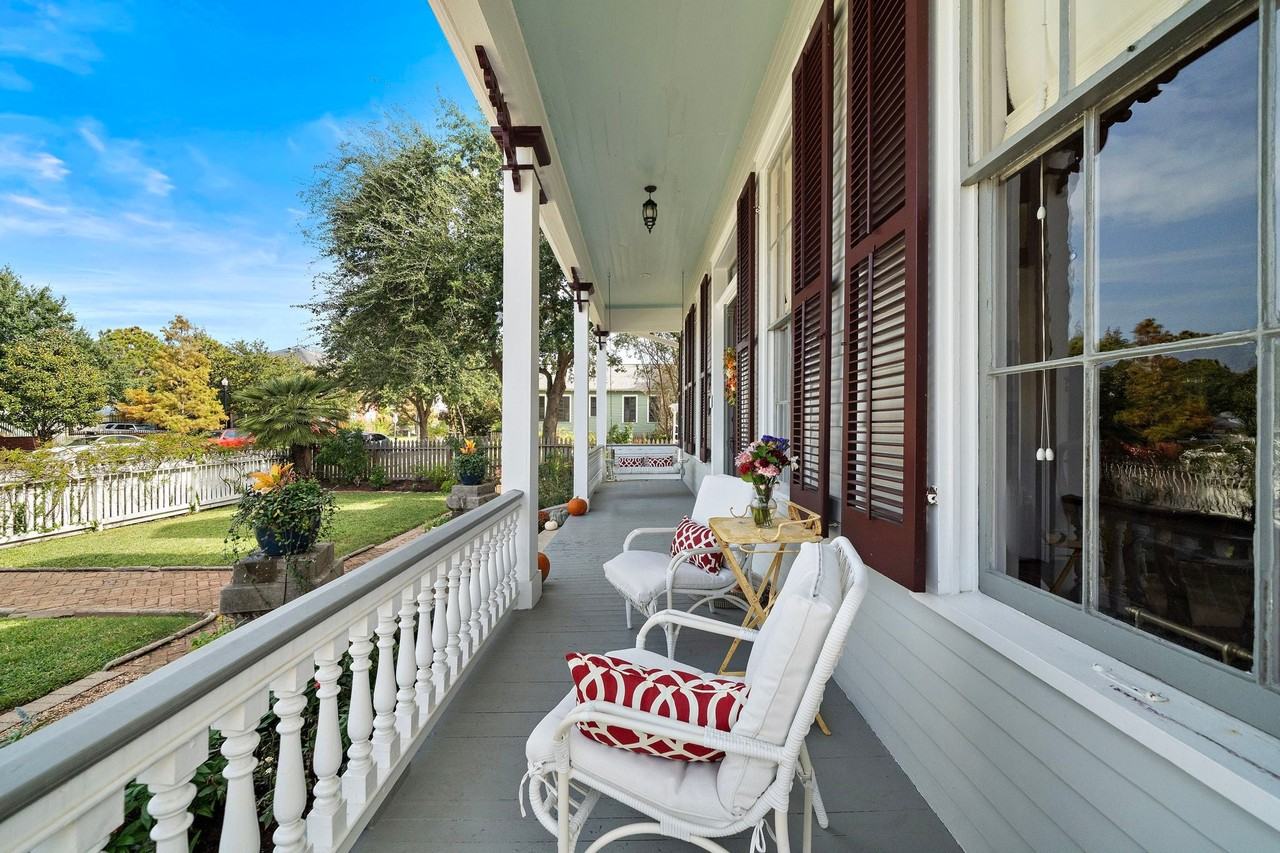 1217 Church St - Photo 2 of 42