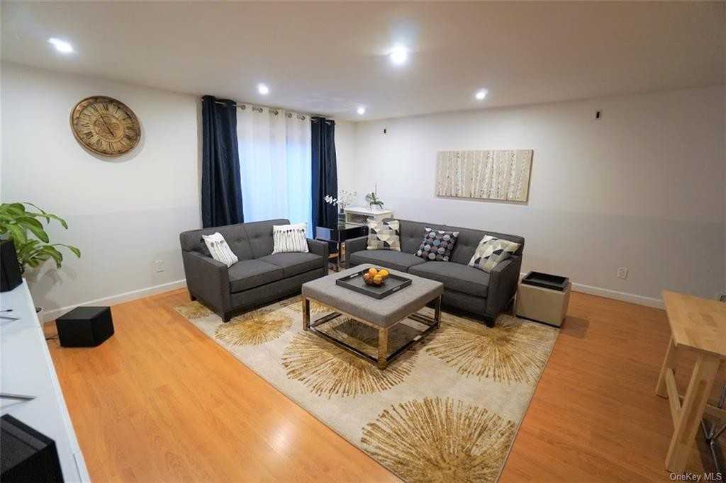 60 Park Dr - Photo 3 of 25