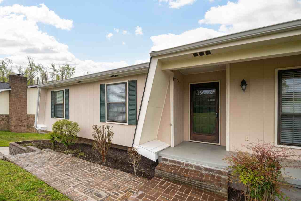 2916 Old Britain Cir - Photo 2 of 43