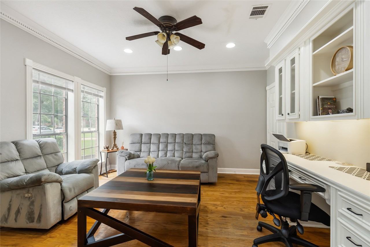 8306 Pine Thistle Ln - Photo 3 of 28