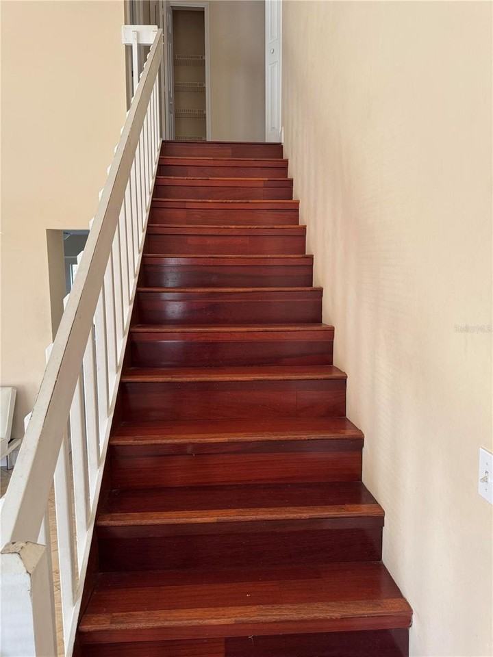 1240 Holly Springs Cir - Photo 3 of 21