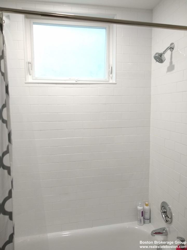 17 Ashley St #1 - Photo 7 of 8