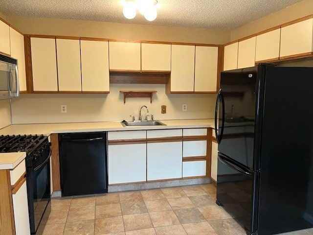 74 Tennis Plaza Rd - Photo 3 of 10